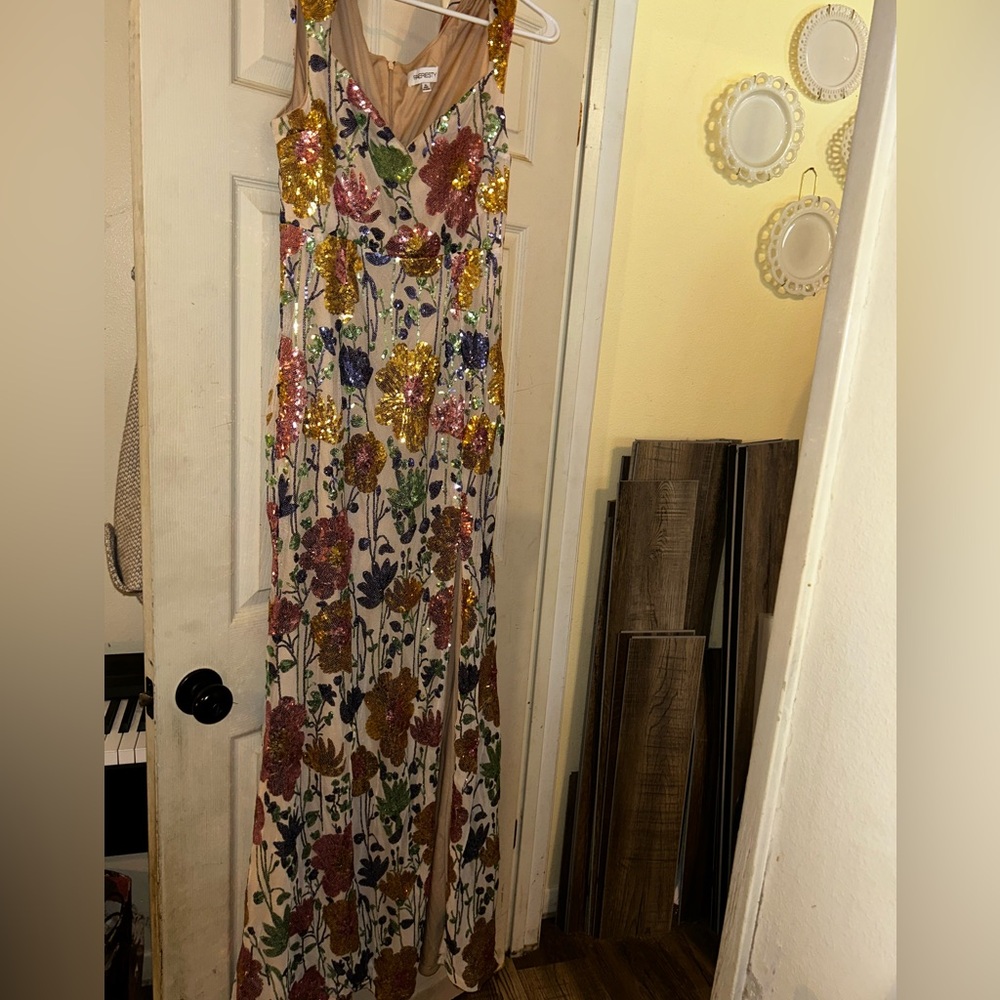 Faeriesty Luxe Floral Sequin Formal Maxi Dress with Side Slit Size xl - Picture 6 of 6
